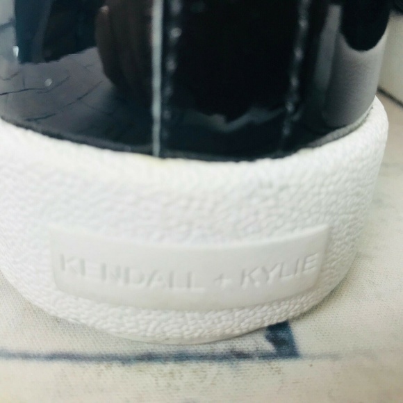 Kendall + Kylie Duke Platform Patent Leather 7.5 M - Picture 8 of 8